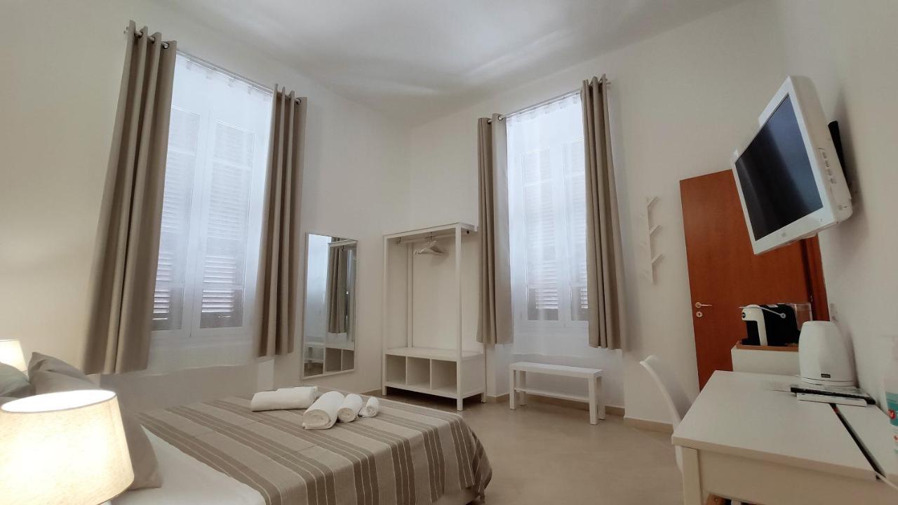 Nell'Azzurro Hotel Cagliari Exterior foto